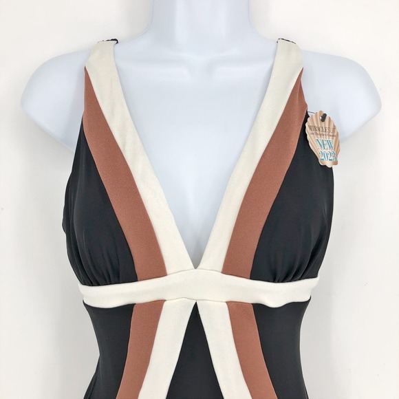 Miraclesuit Black and White One Piece Swimsuit - Picture 5 of 12